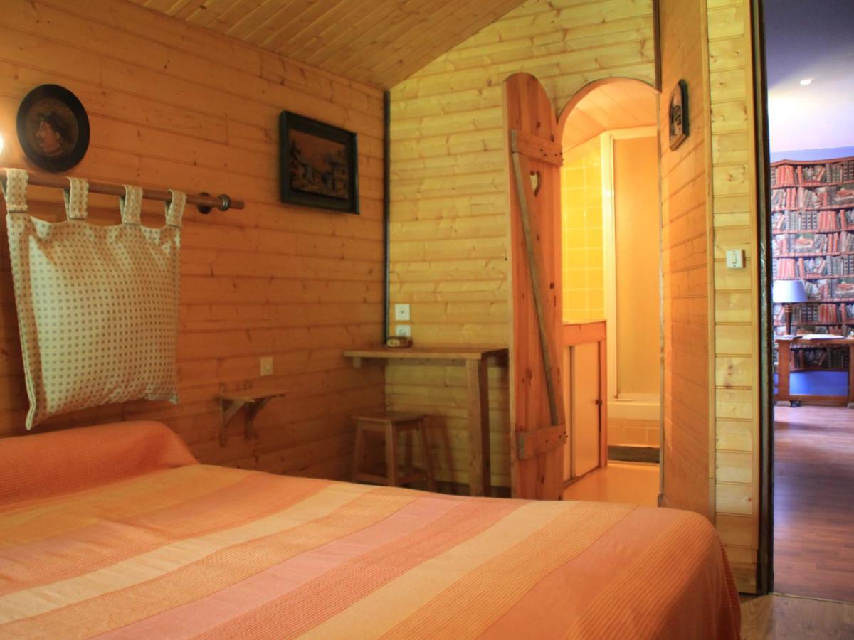 Bed and Breakfast Les Pascals Saint-Paul-les-Romans Экстерьер фото