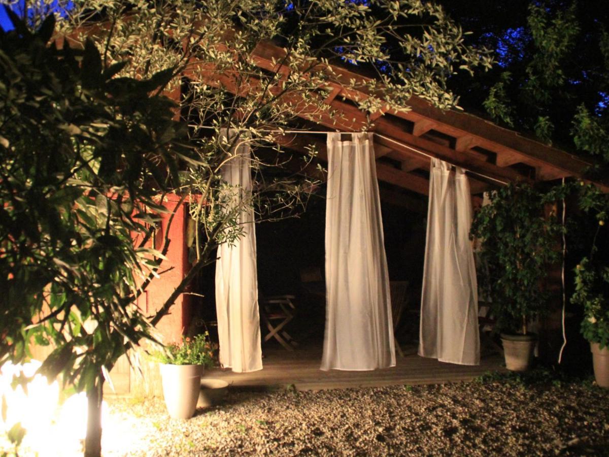 Bed and Breakfast Les Pascals Saint-Paul-les-Romans Экстерьер фото